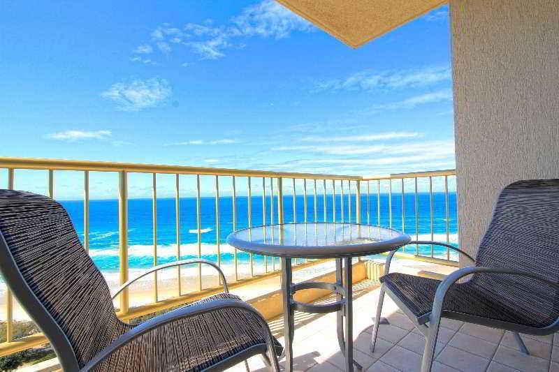 Capricorn One Beachside Holiday Apartments - Official Gold Coast Esterno foto