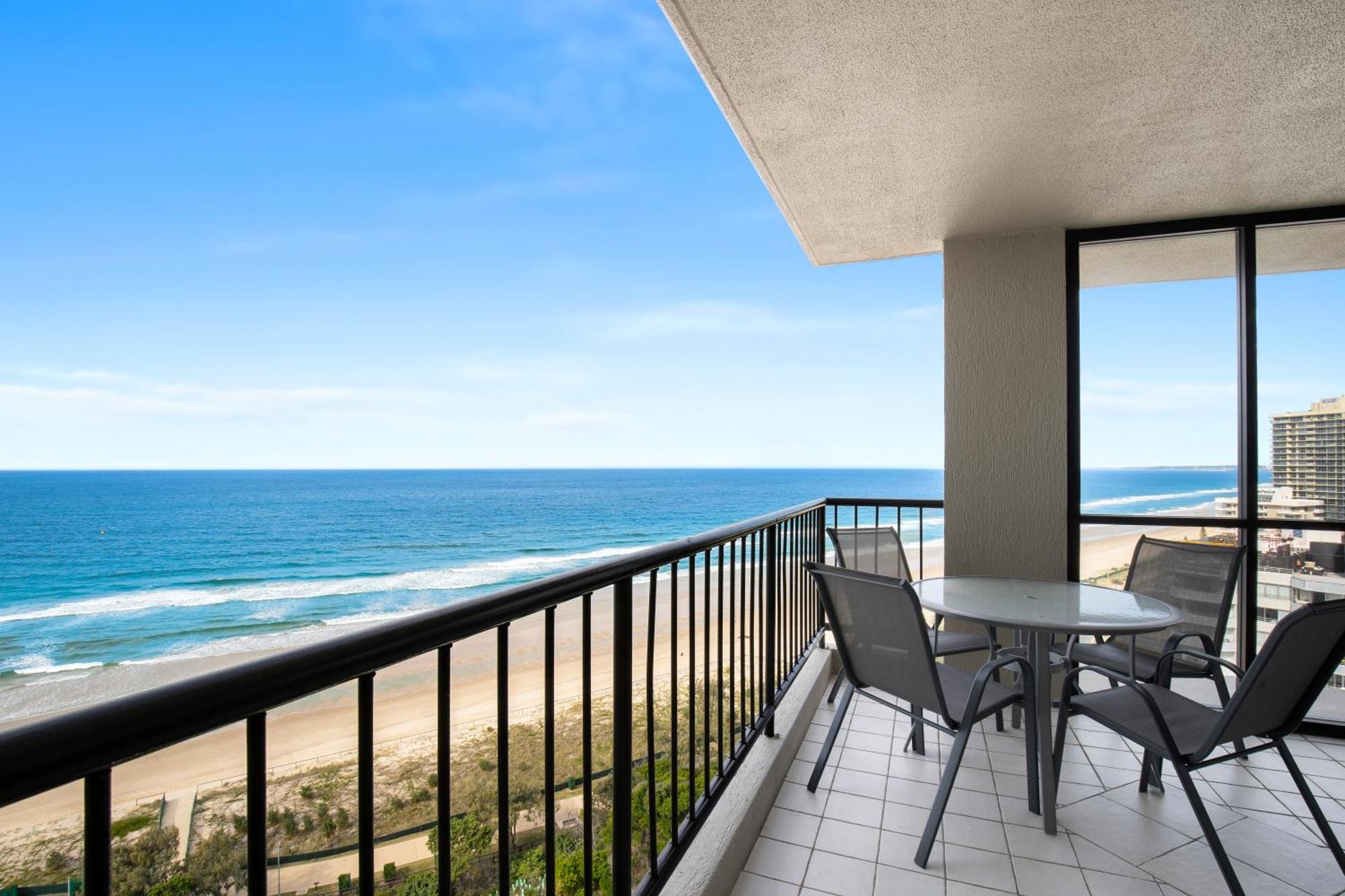 Capricorn One Beachside Holiday Apartments - Official Gold Coast Esterno foto