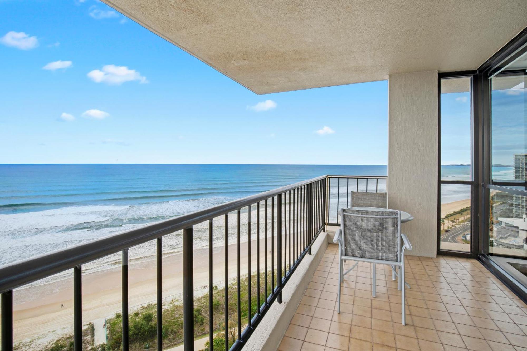Capricorn One Beachside Holiday Apartments - Official Gold Coast Esterno foto