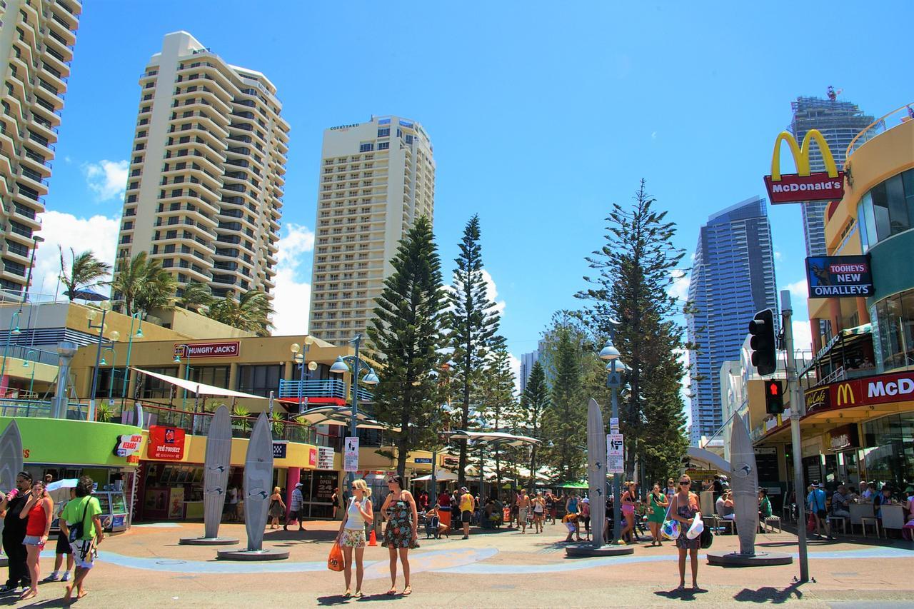 Capricorn One Beachside Holiday Apartments - Official Gold Coast Esterno foto