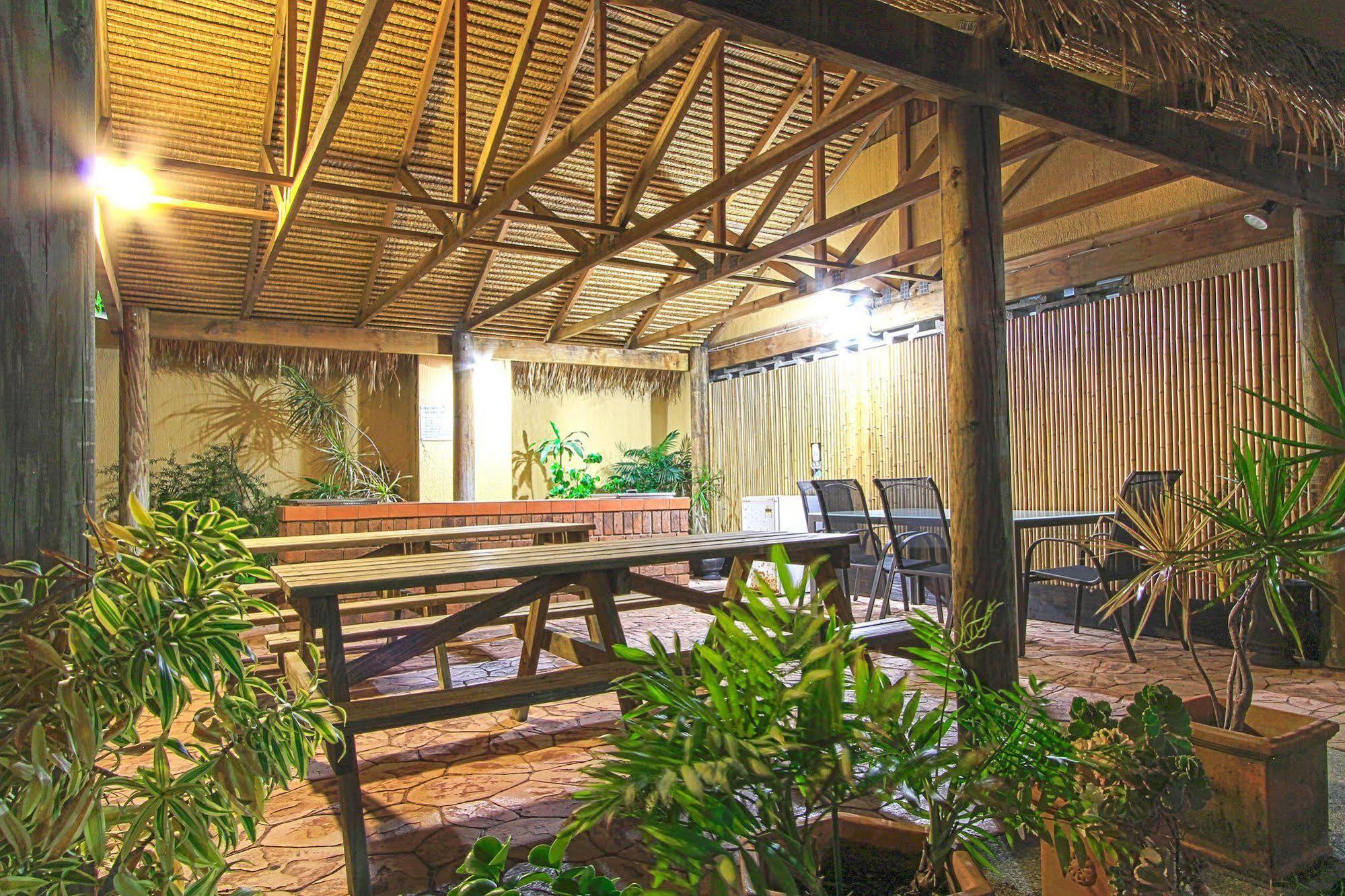 Capricorn One Beachside Holiday Apartments - Official Gold Coast Esterno foto